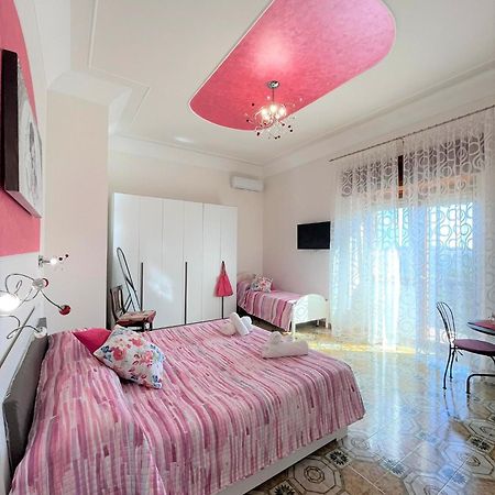 Il Borgo Bed & Breakfast อาเจโรลา ภายนอก รูปภาพ