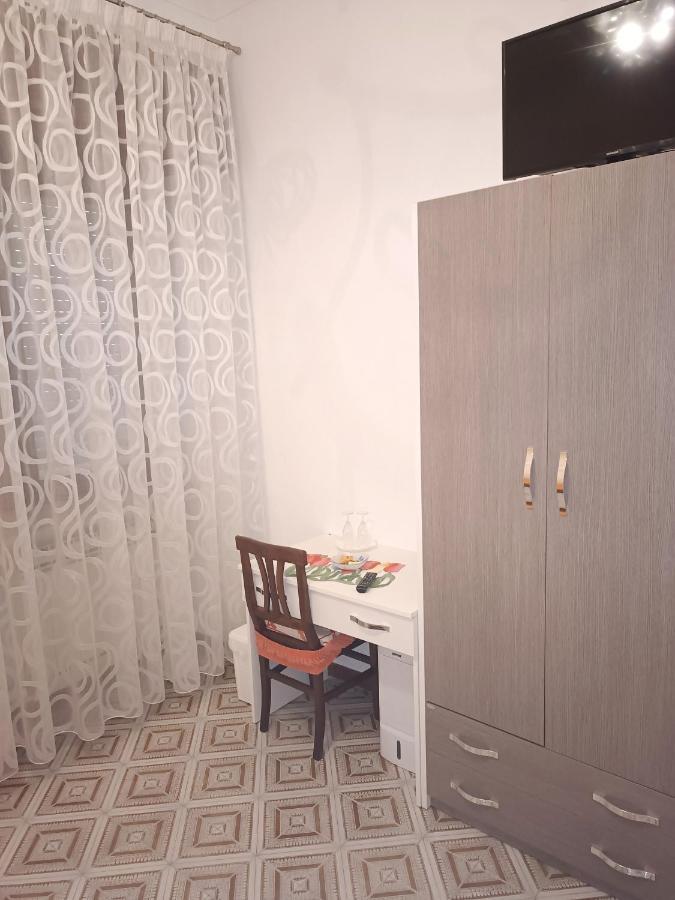 Il Borgo Bed & Breakfast อาเจโรลา ภายนอก รูปภาพ