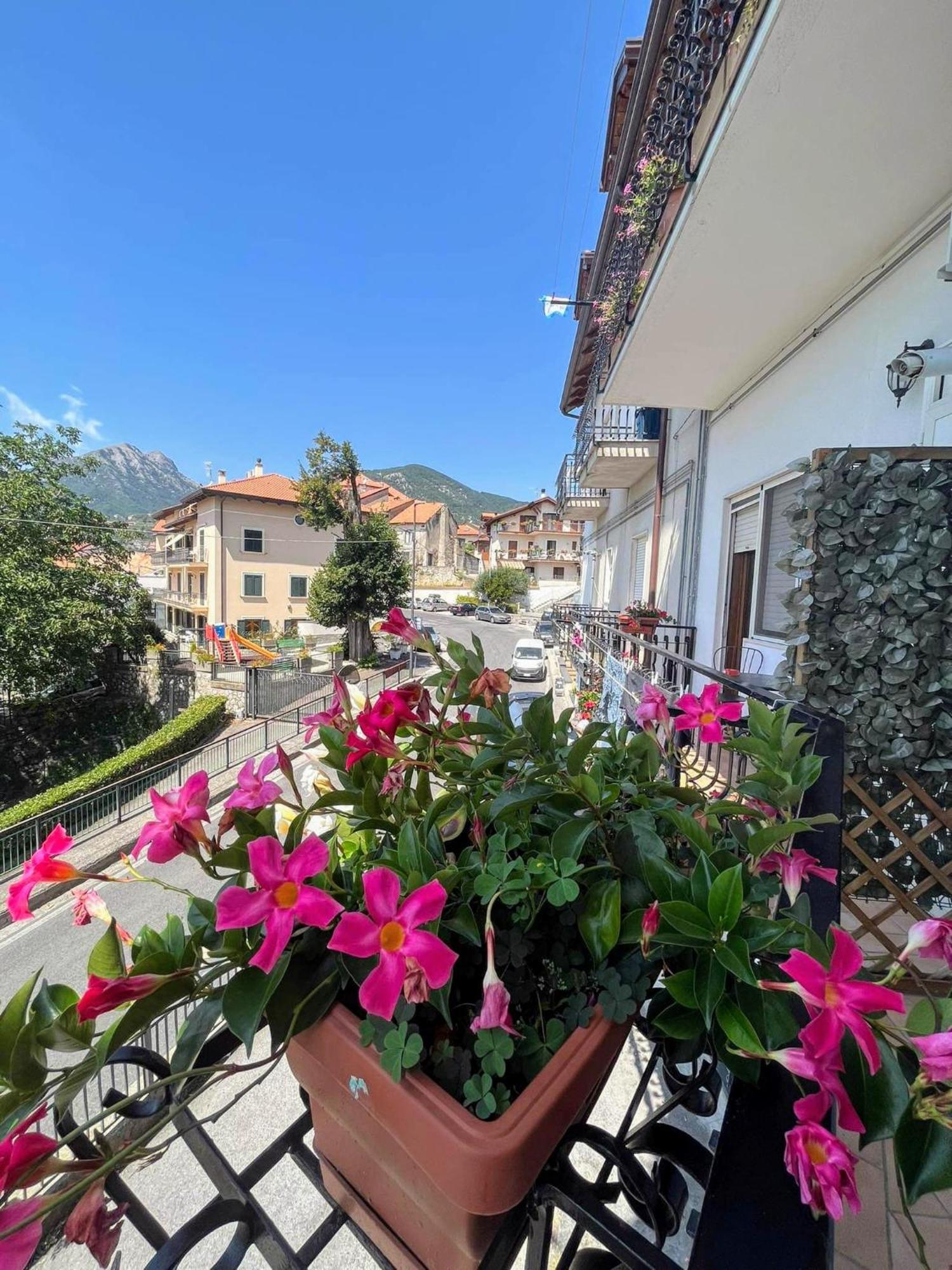 Il Borgo Bed & Breakfast อาเจโรลา ภายนอก รูปภาพ