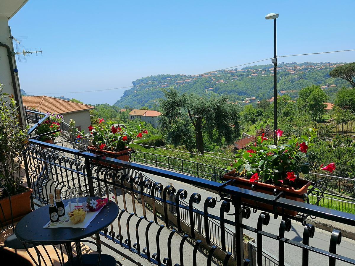 Il Borgo Bed & Breakfast อาเจโรลา ภายนอก รูปภาพ